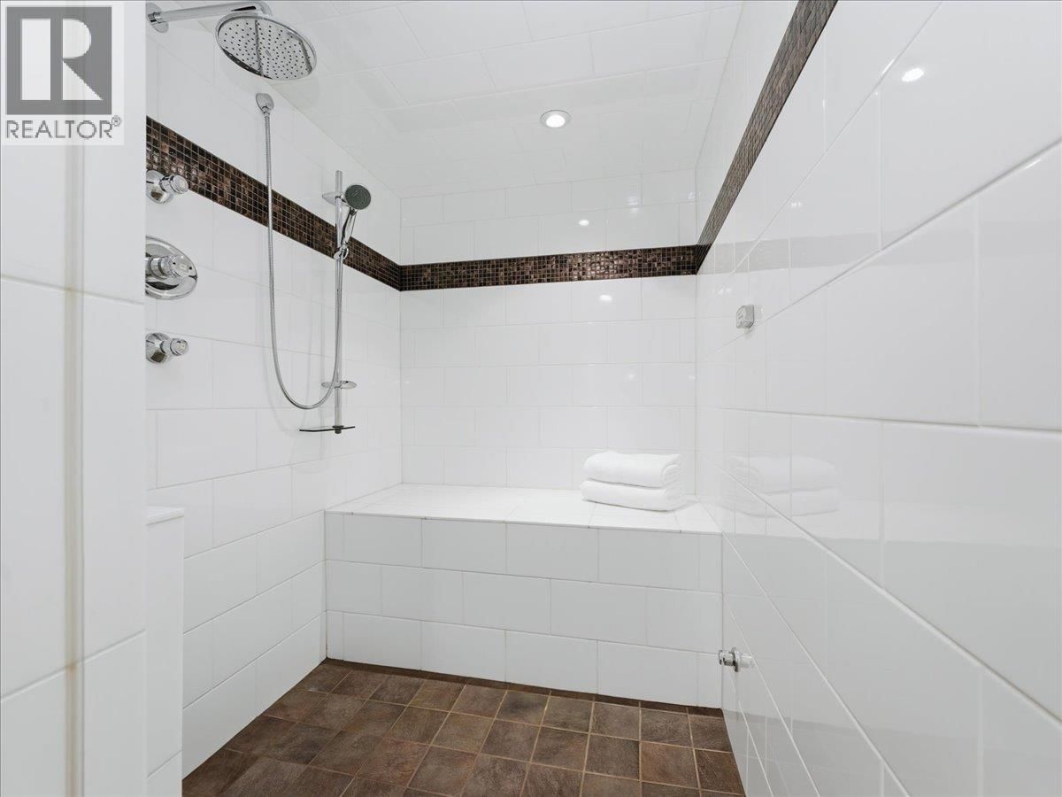 2618 LAWSON AVENUE Image 31