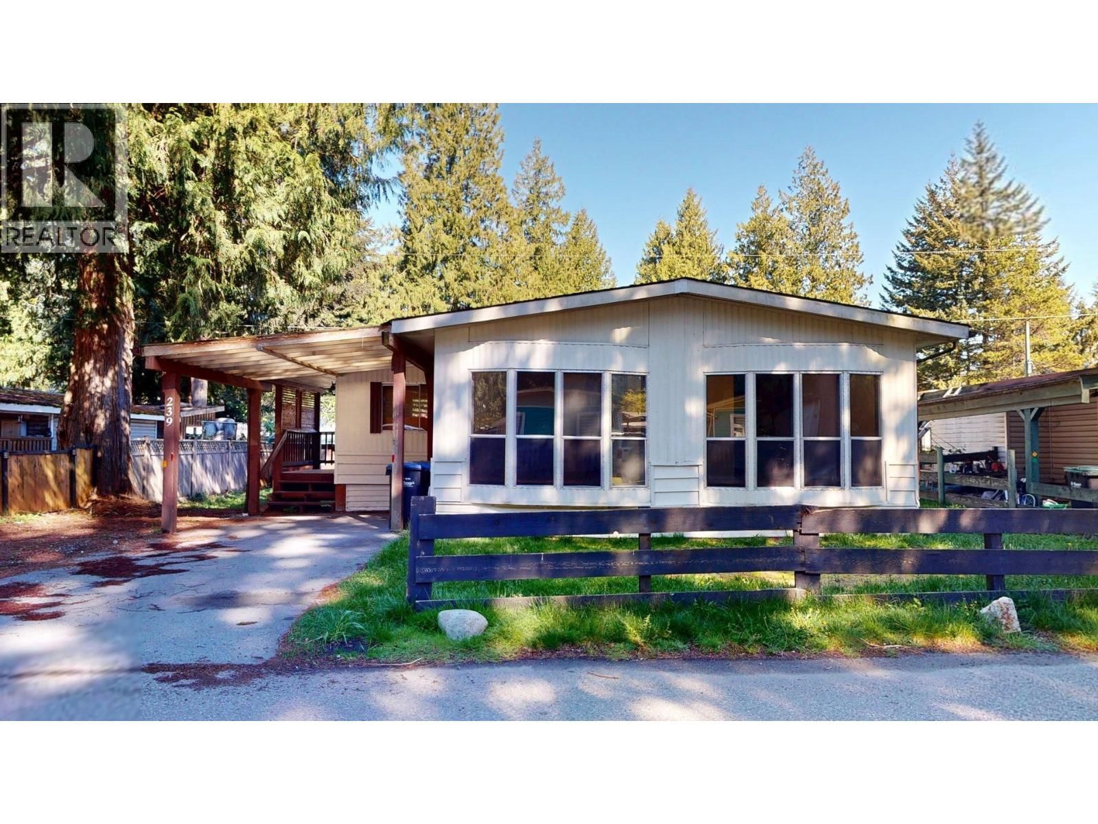 1830 MAMQUAM Road, Squamish, British Columbia V0N 1T0
