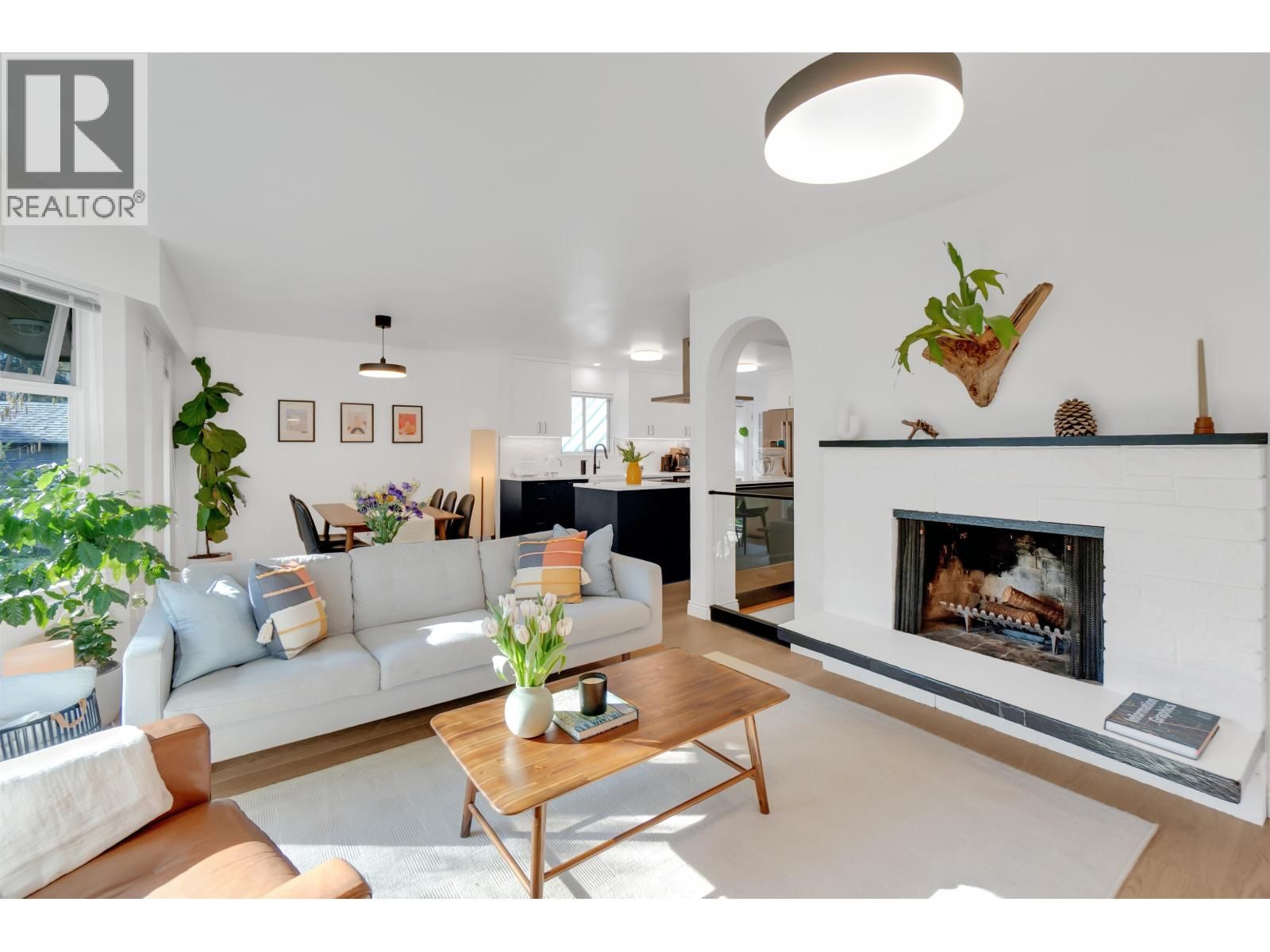 1652 COLEMAN STREET Image 1