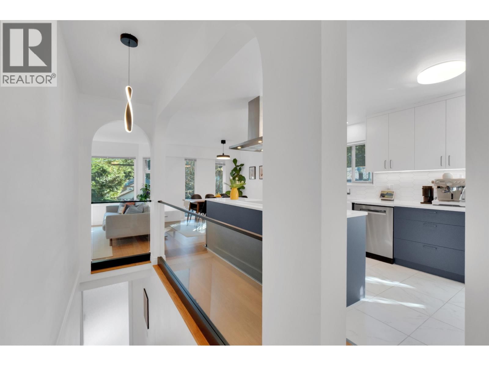 1652 COLEMAN STREET Image 15