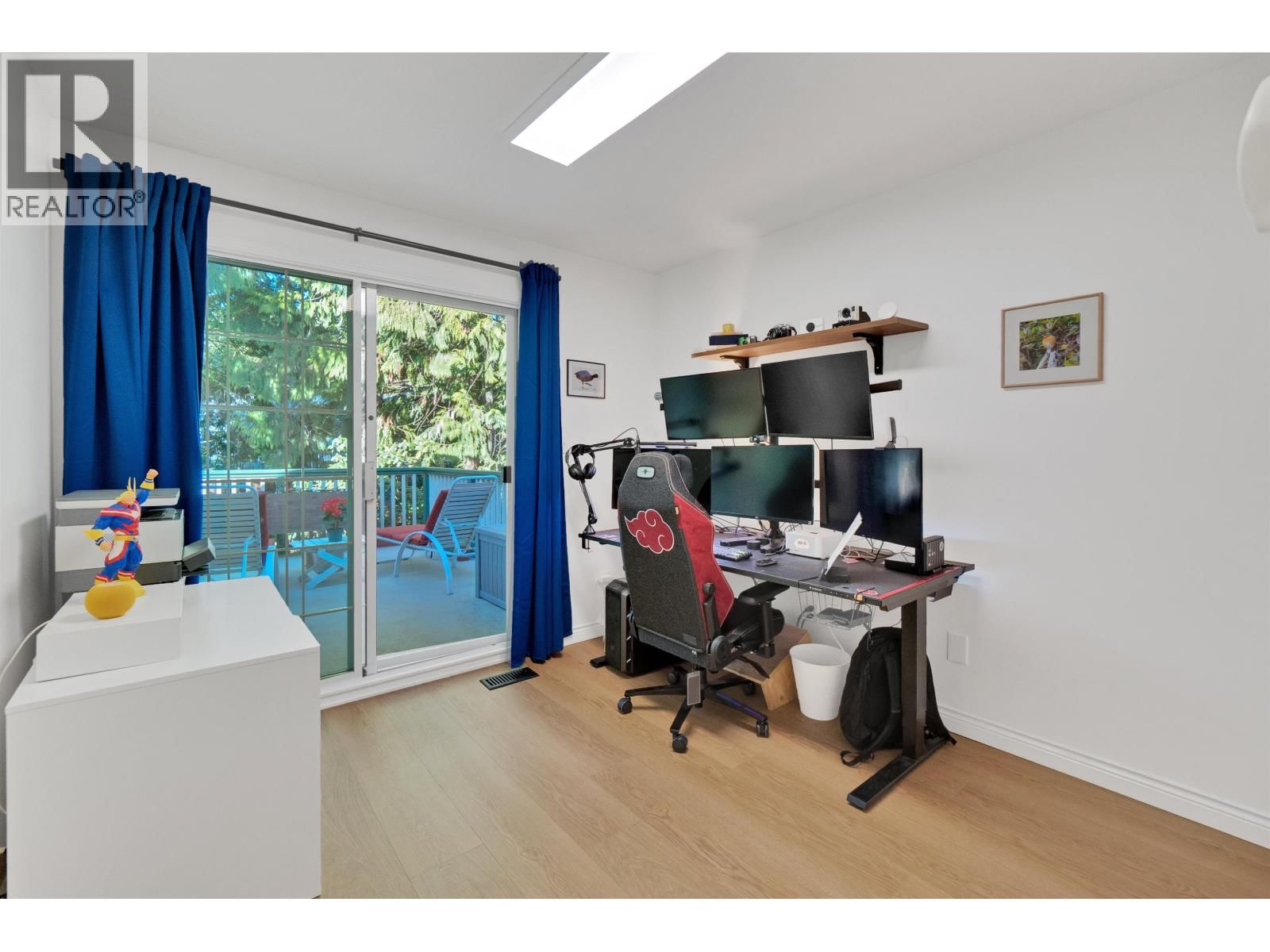 1652 COLEMAN STREET Image 18