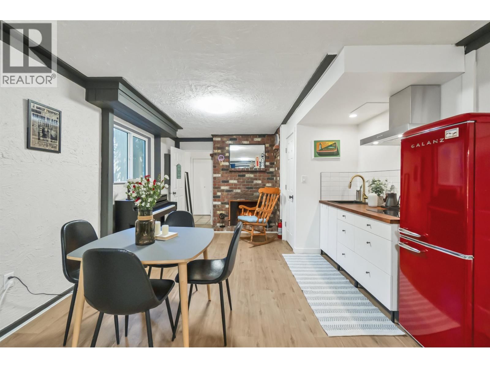 1652 COLEMAN STREET Image 26