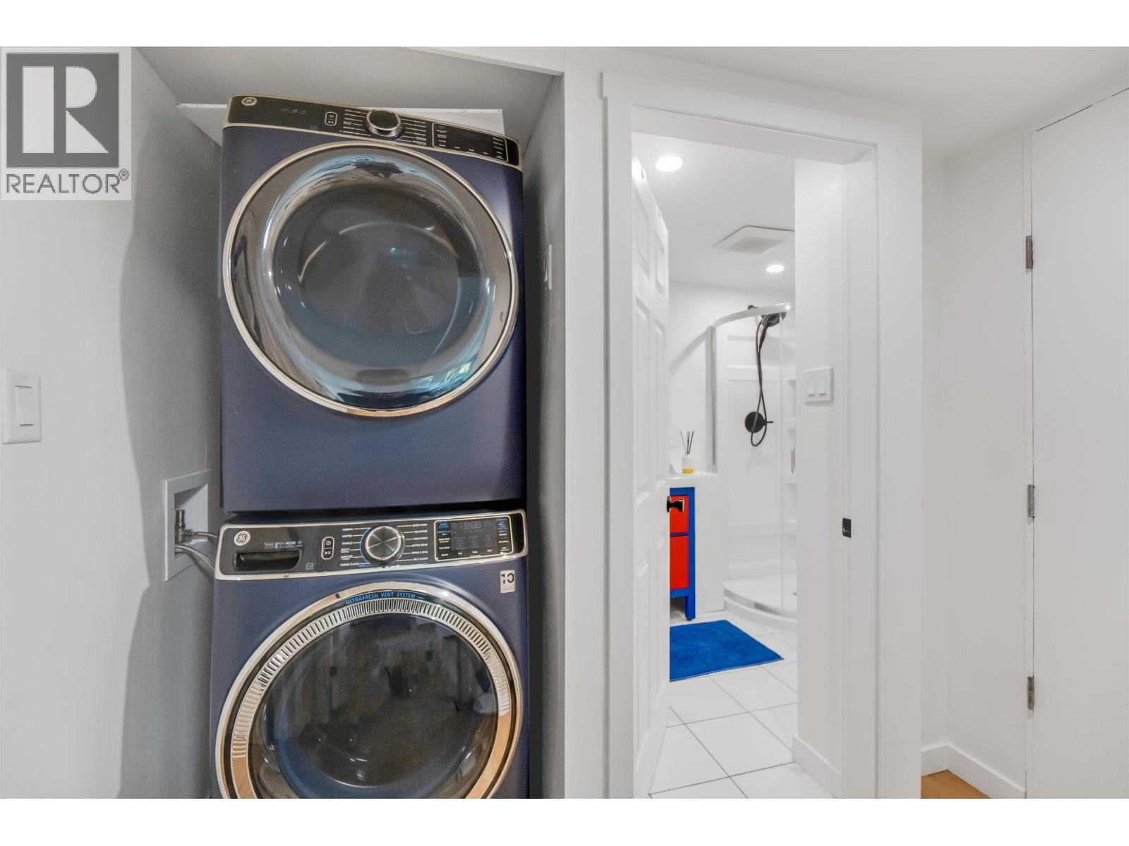 1652 COLEMAN STREET Image 31