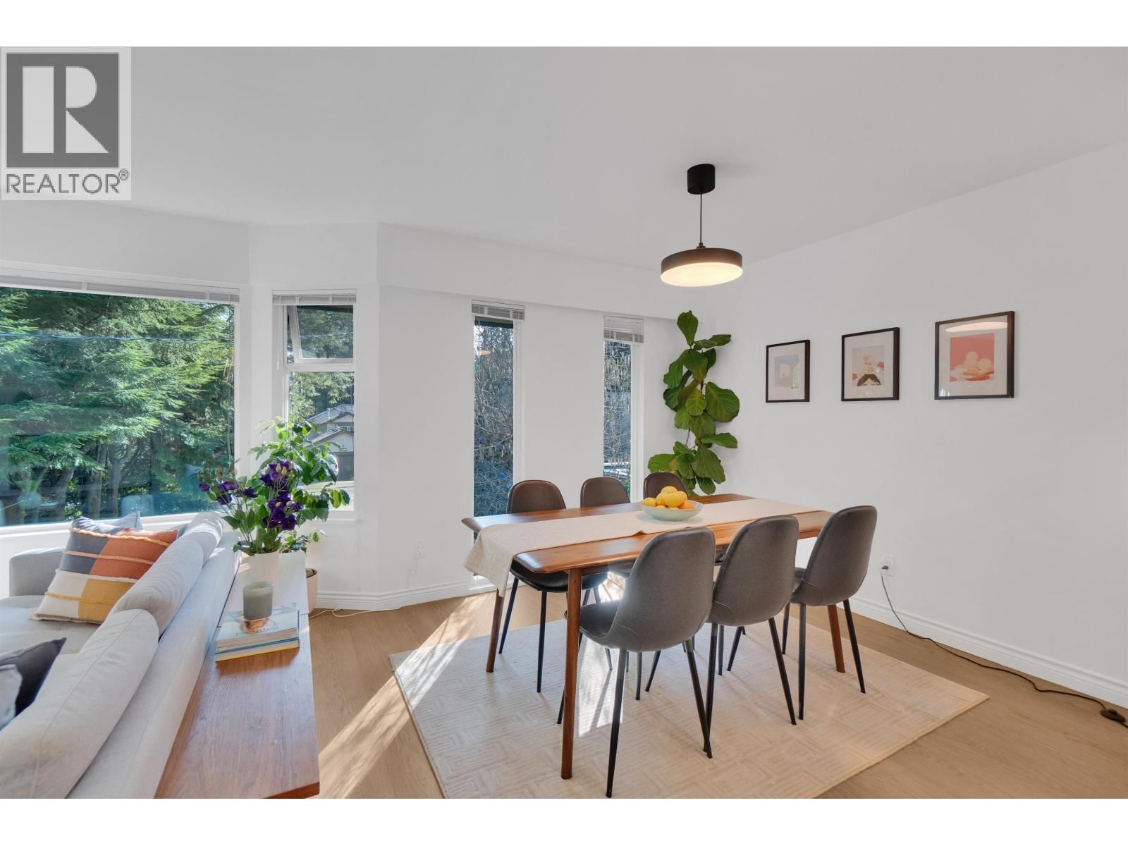 1652 COLEMAN STREET Image 8