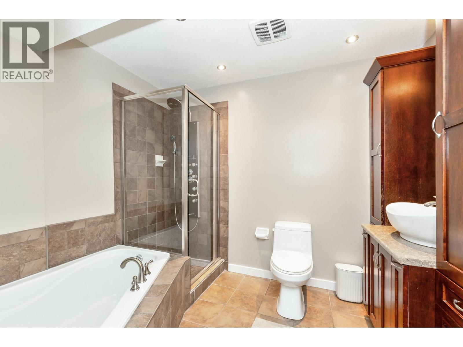 24445 104 AVENUE Image 19