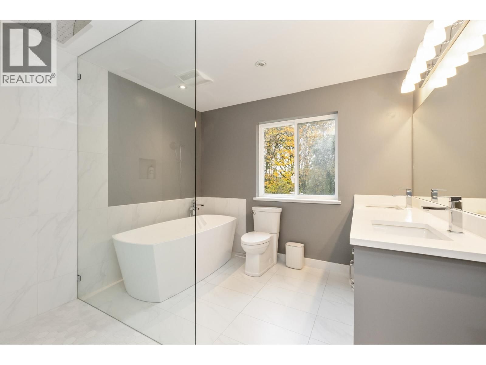 24445 104 AVENUE Image 21