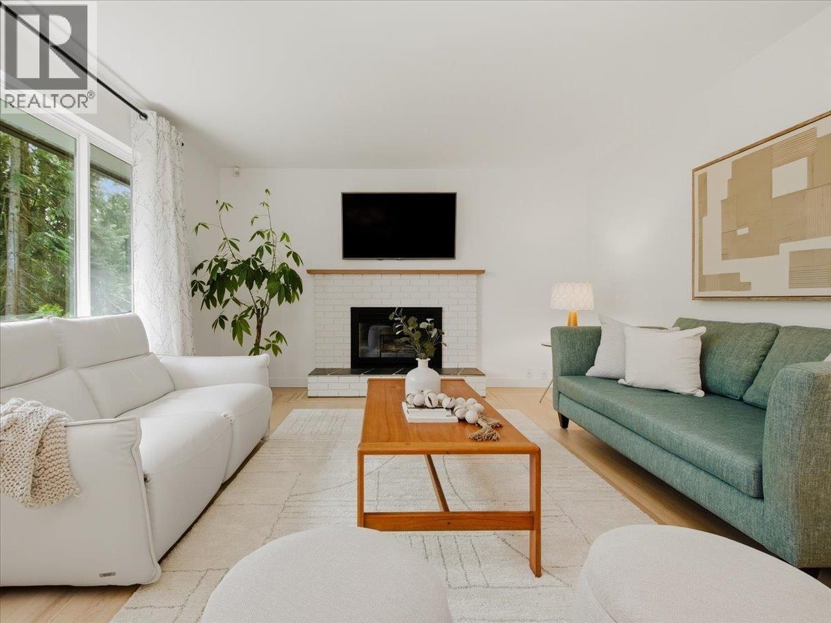 1392 CHAMBERLAIN DRIVE Image 10