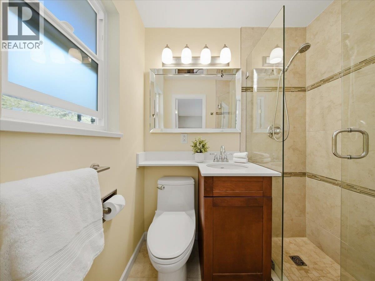 1392 CHAMBERLAIN DRIVE Image 13