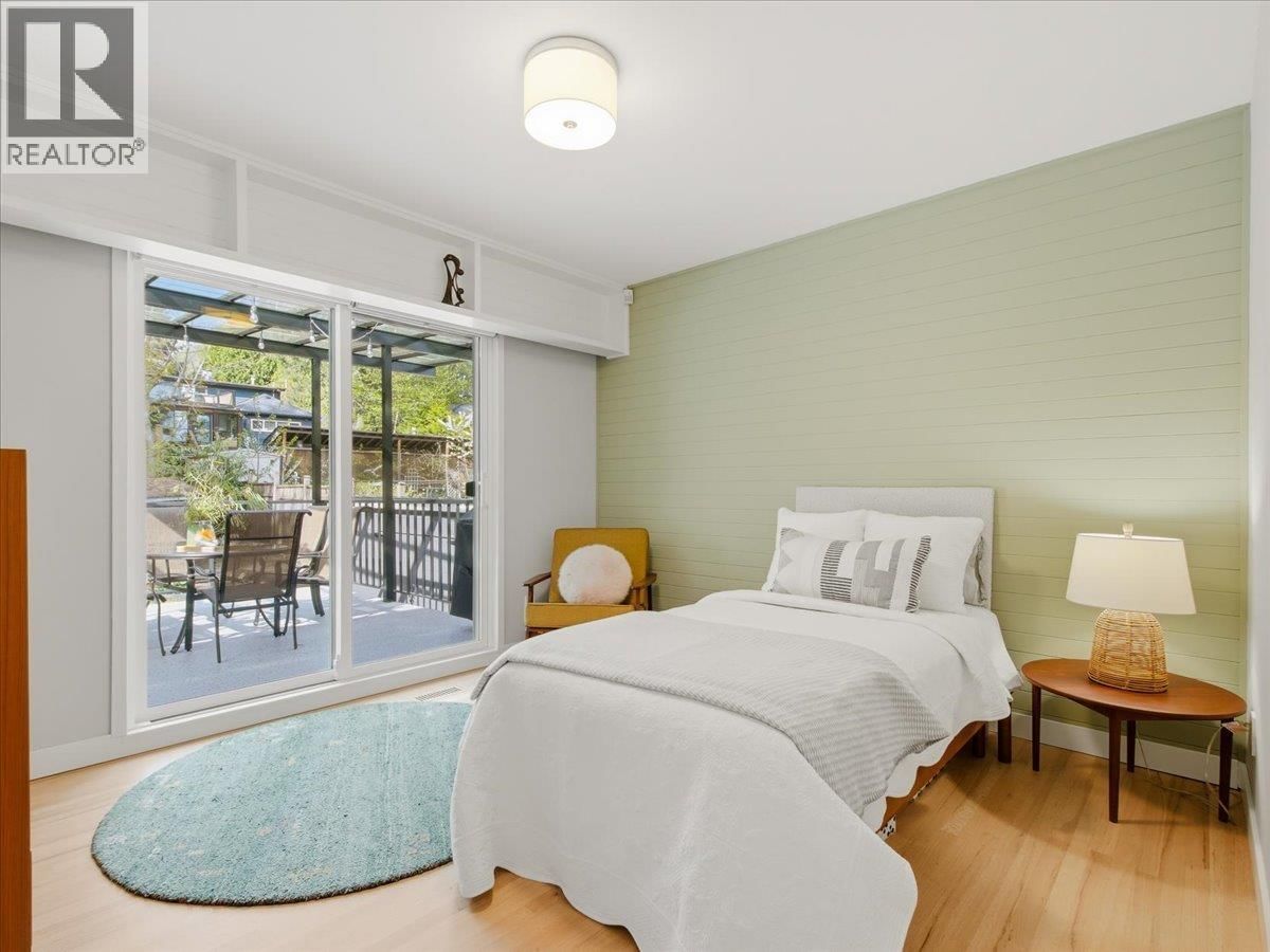 1392 CHAMBERLAIN DRIVE Image 15