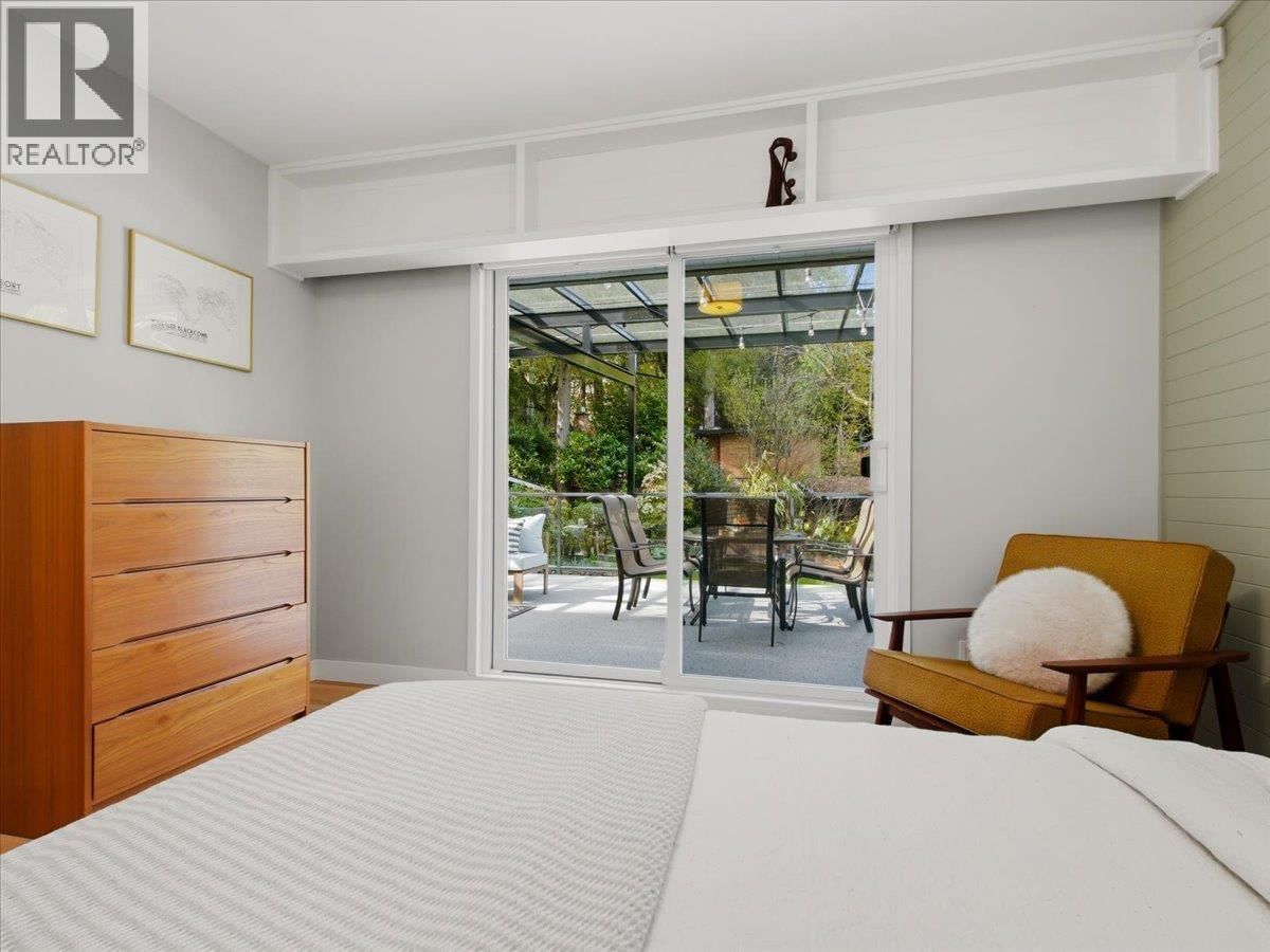 1392 CHAMBERLAIN DRIVE Image 16