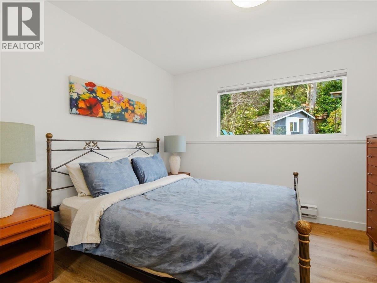 1392 CHAMBERLAIN DRIVE Image 22