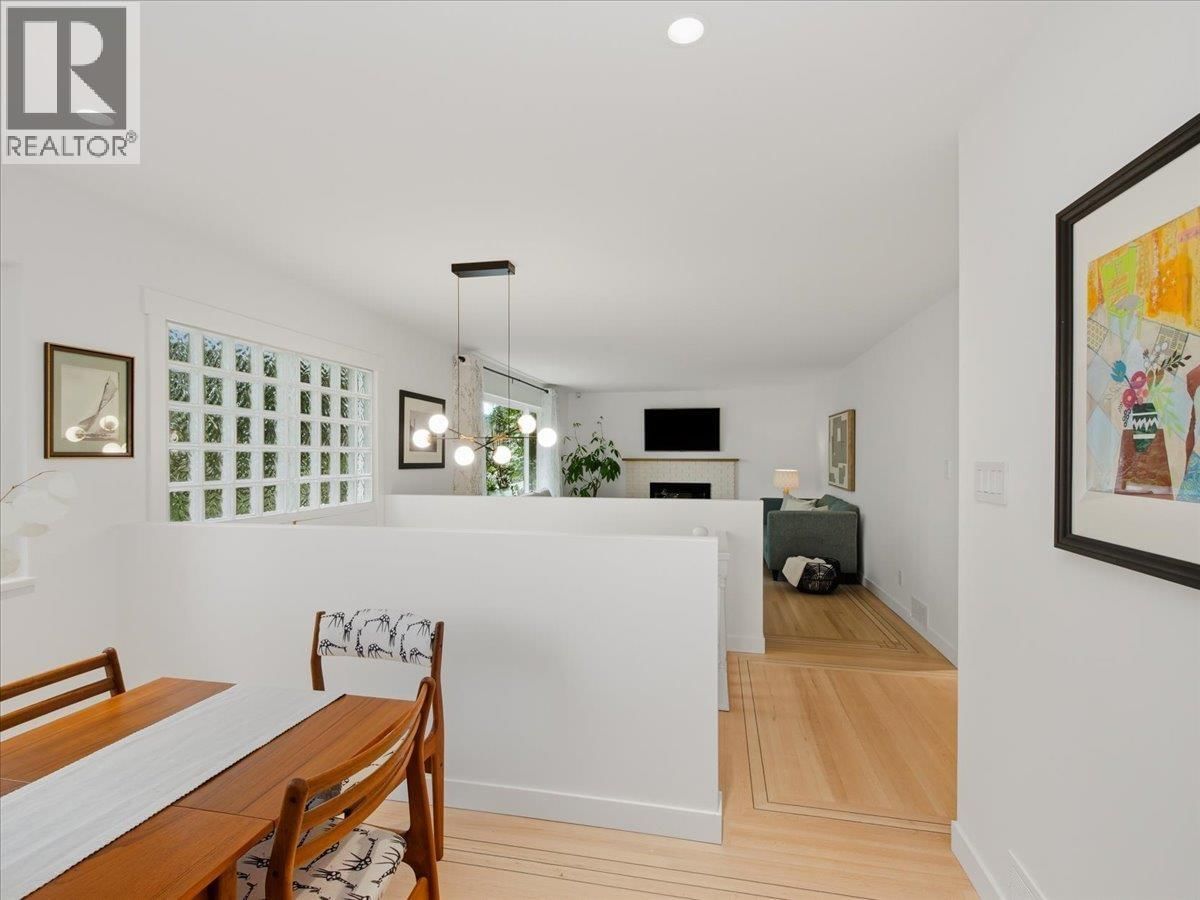 1392 CHAMBERLAIN DRIVE Image 8