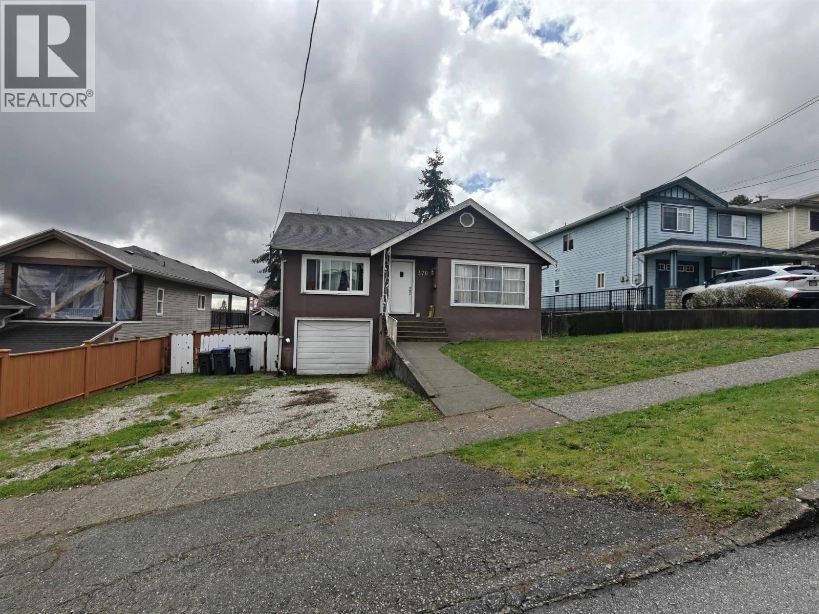 370 HOSPITAL Street, New Westminster, British Columbia V3L 3L4