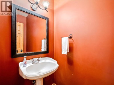 8115 MUIRFIELD Crescent | Whistler British Columbia | Slide Image Thirteen