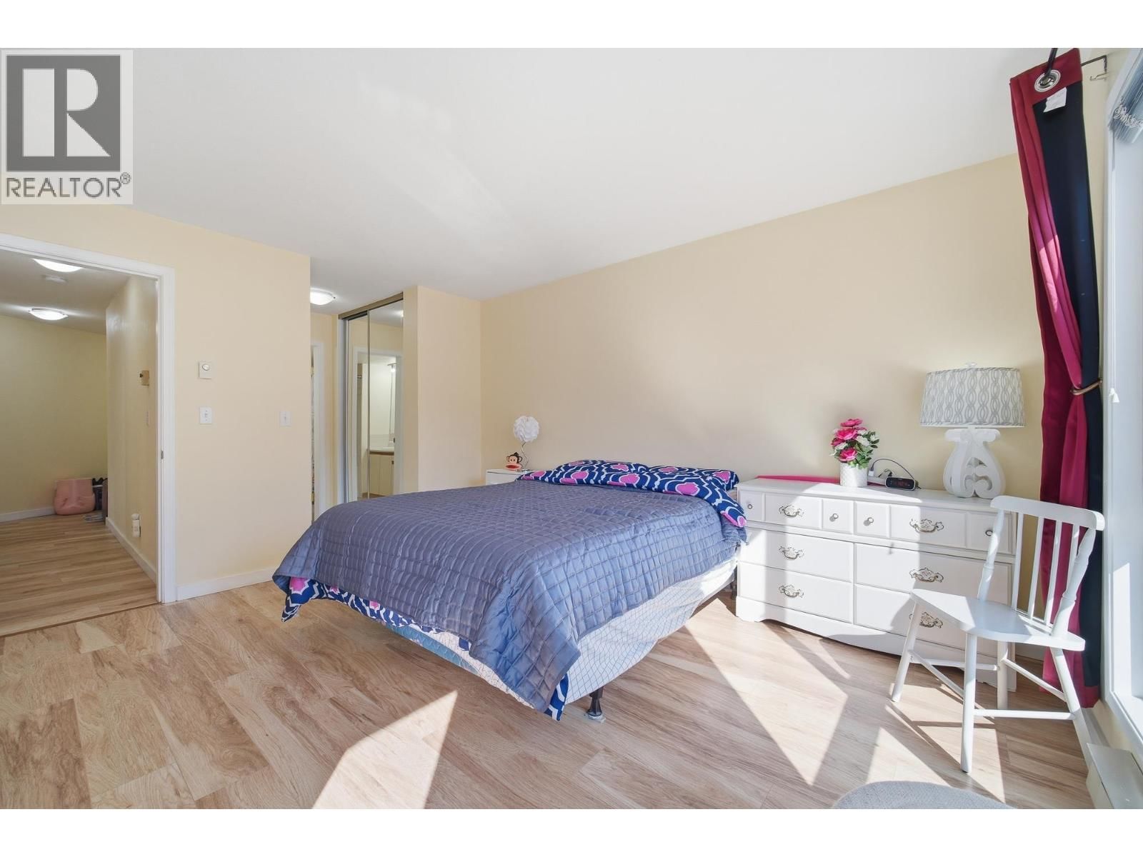 212 - 7437 MOFFATT ROAD Image 21