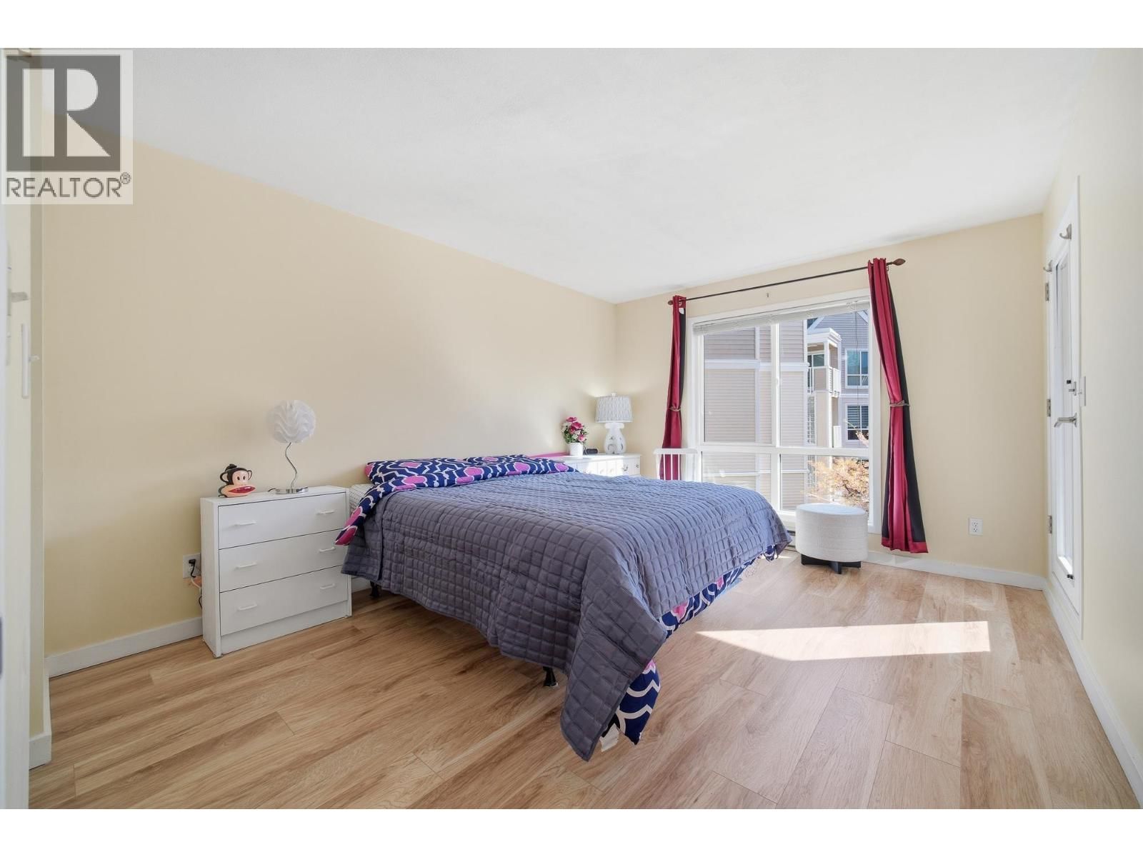 212 - 7437 MOFFATT ROAD Image 23