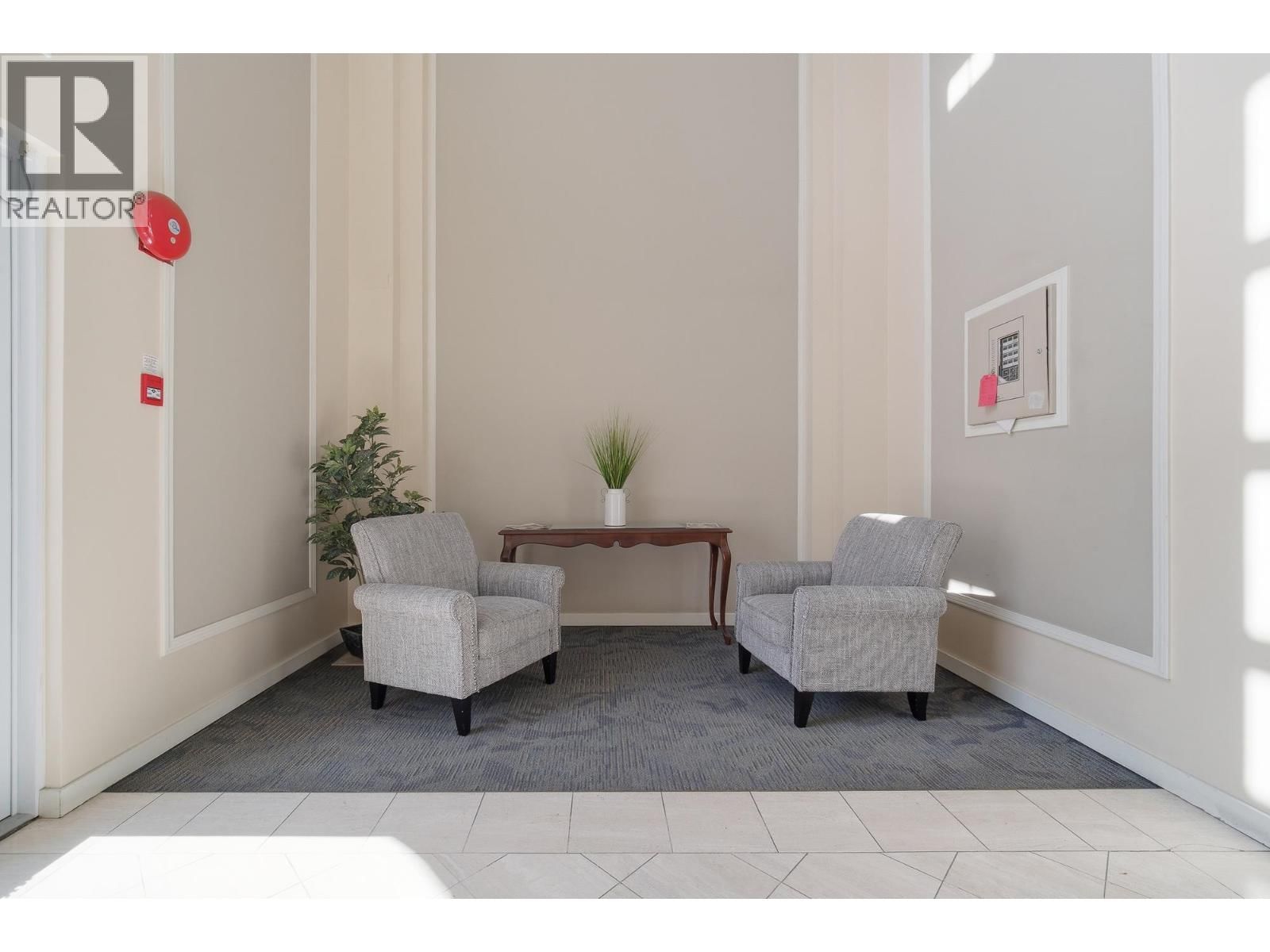 212 - 7437 MOFFATT ROAD Image 40