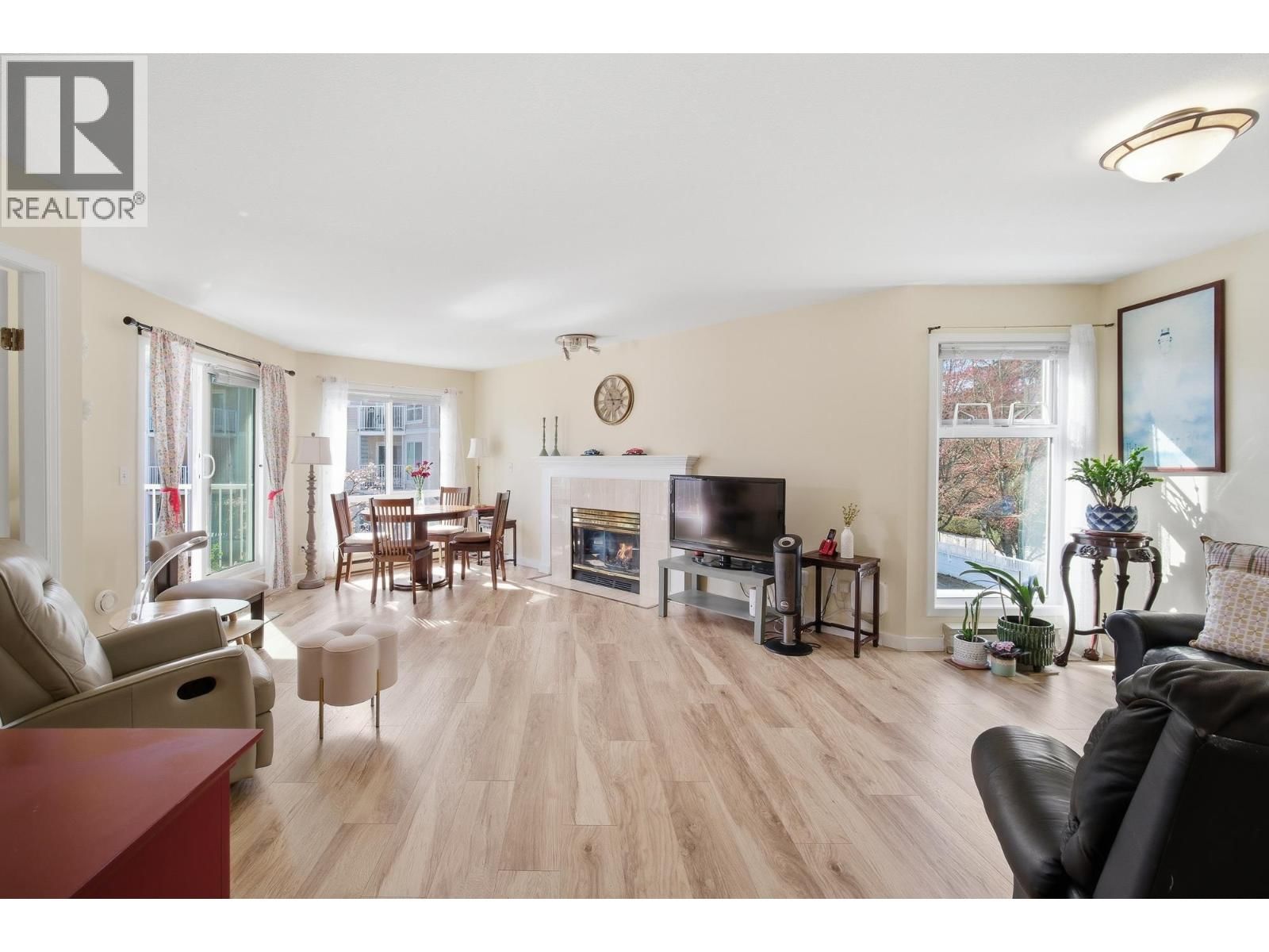 212 - 7437 MOFFATT ROAD Image 8