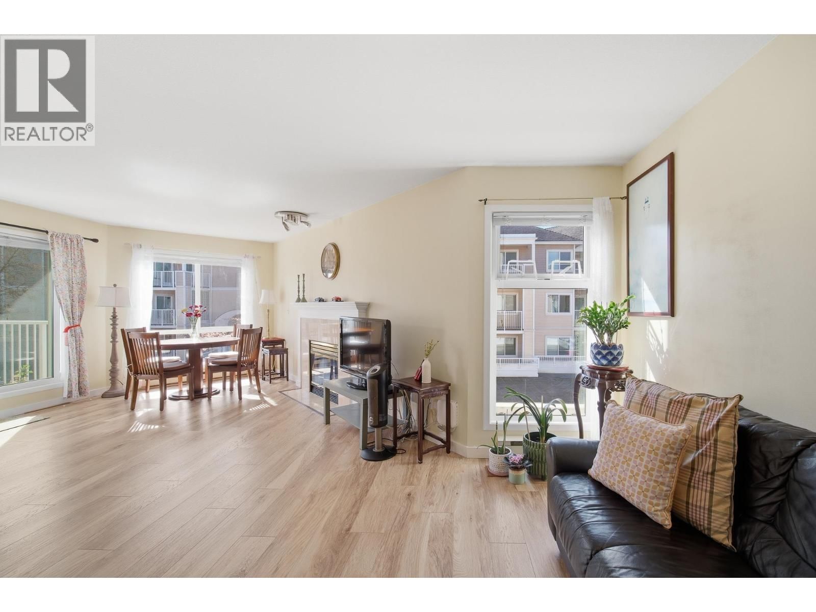 212 - 7437 MOFFATT ROAD Image 9