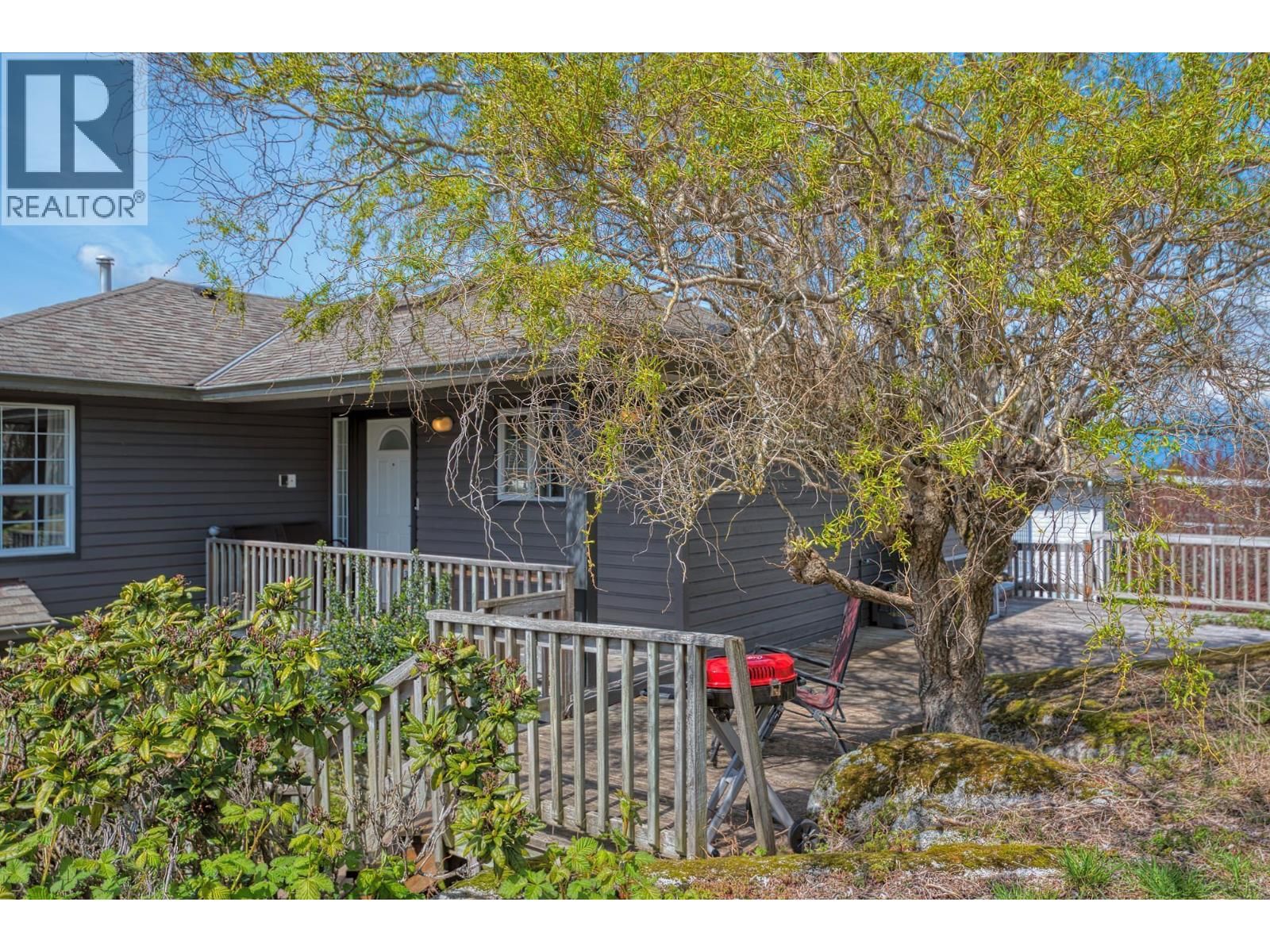 5796 TRAIL AVENUE Image 11