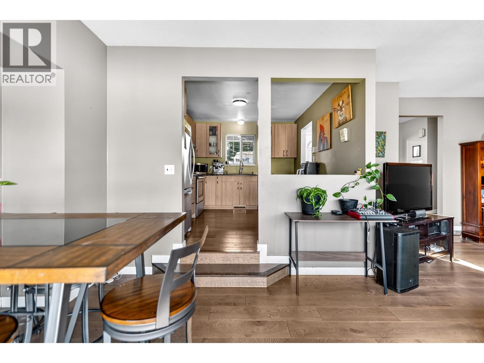 5796 TRAIL AVENUE Image 24