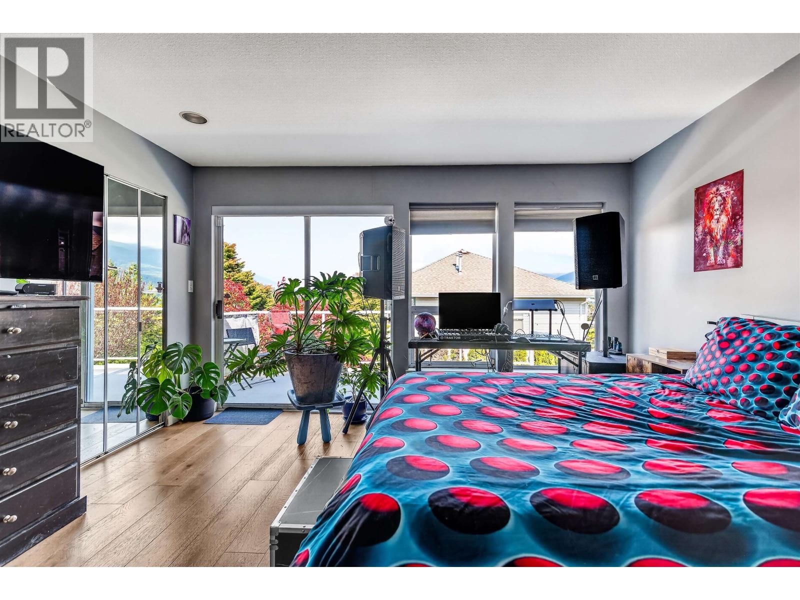 5796 TRAIL AVENUE Image 30