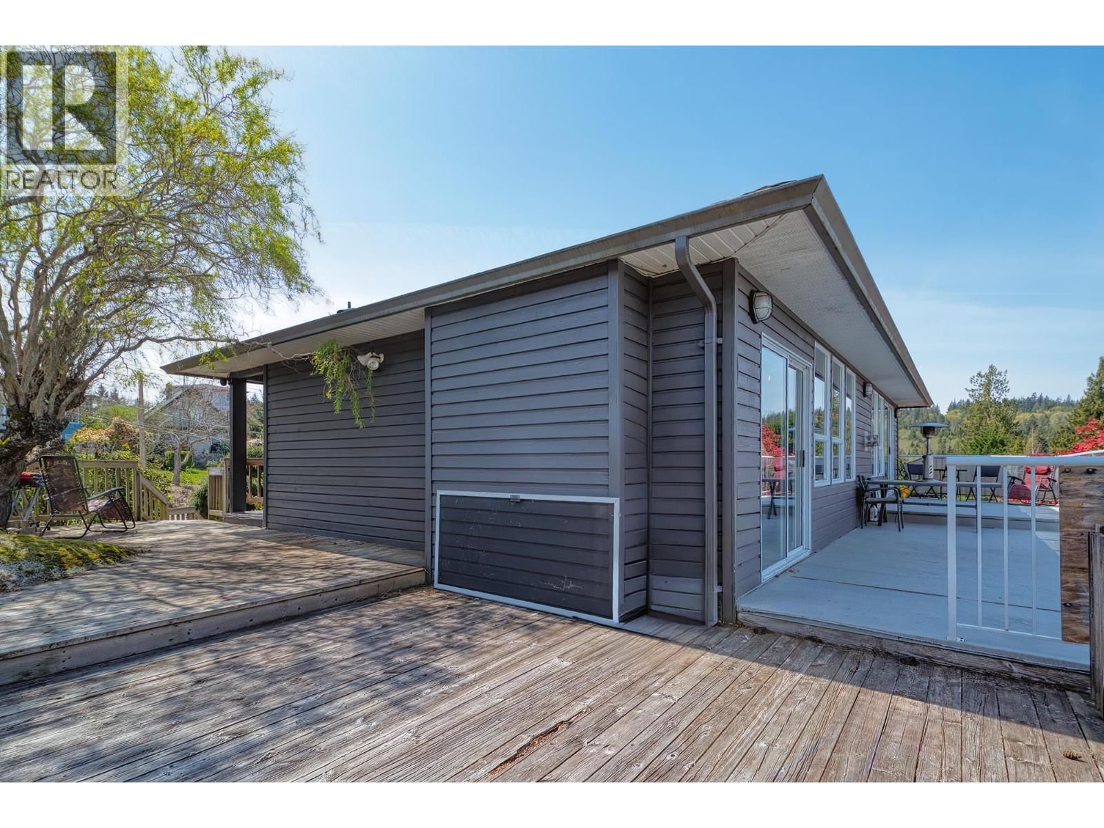 5796 TRAIL AVENUE Image 6