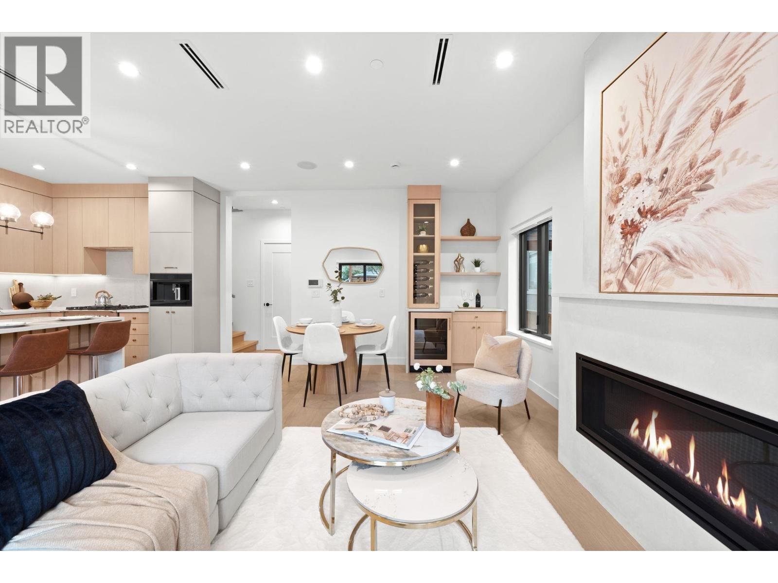 1 - 2247 PARKER STREET Image 13