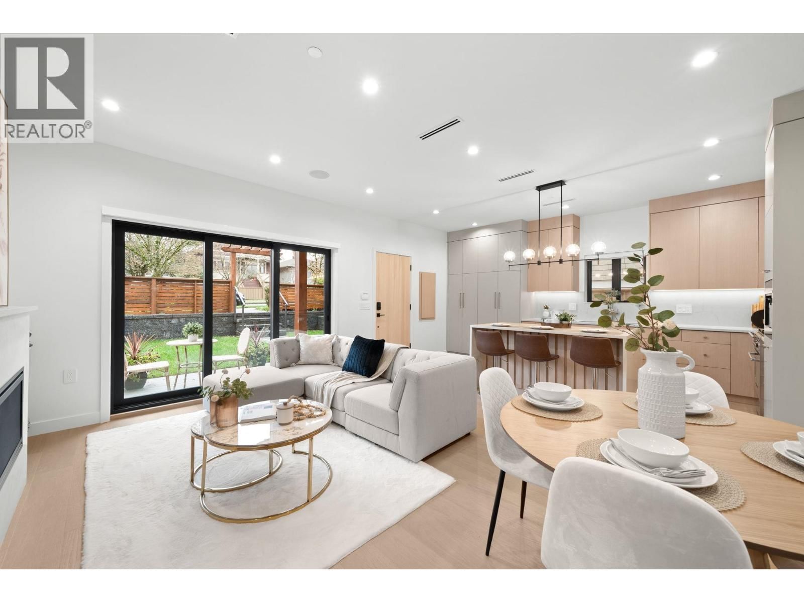 1 - 2247 PARKER STREET Image 15