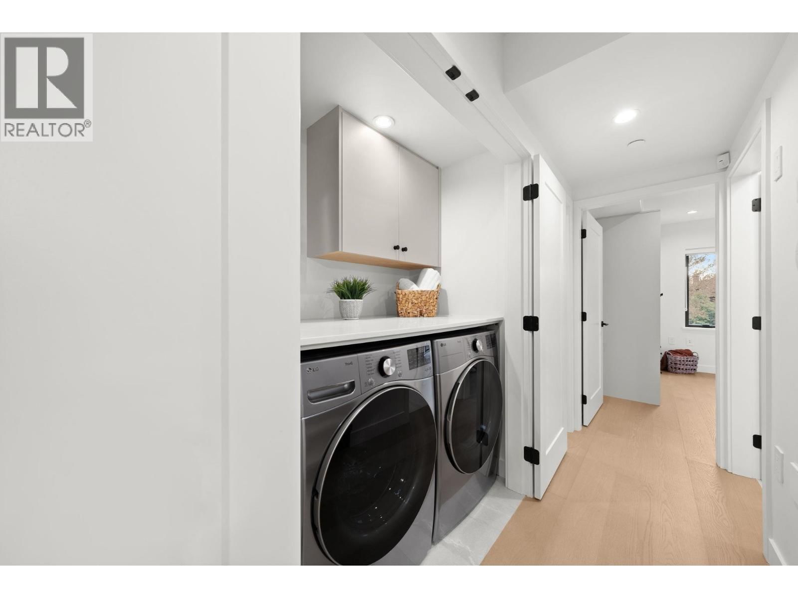 1 - 2247 PARKER STREET Image 17