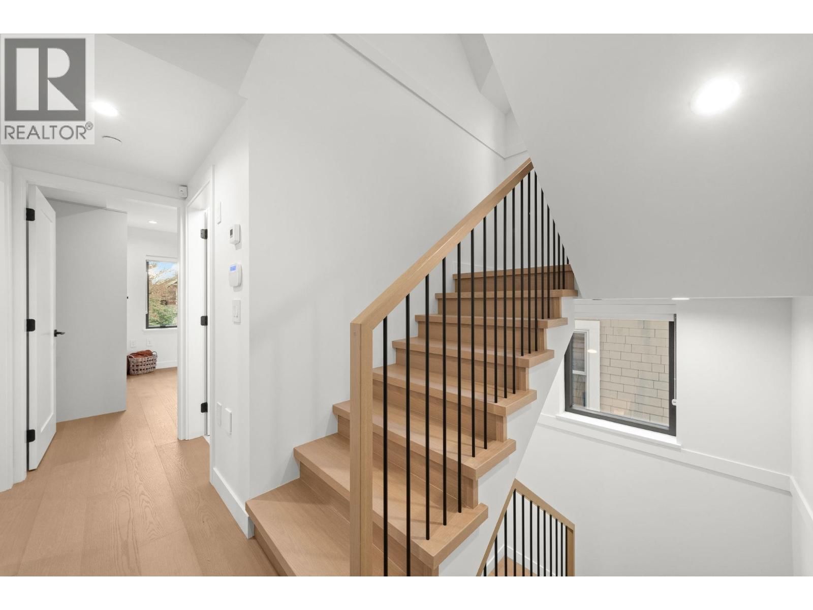 1 - 2247 PARKER STREET Image 19