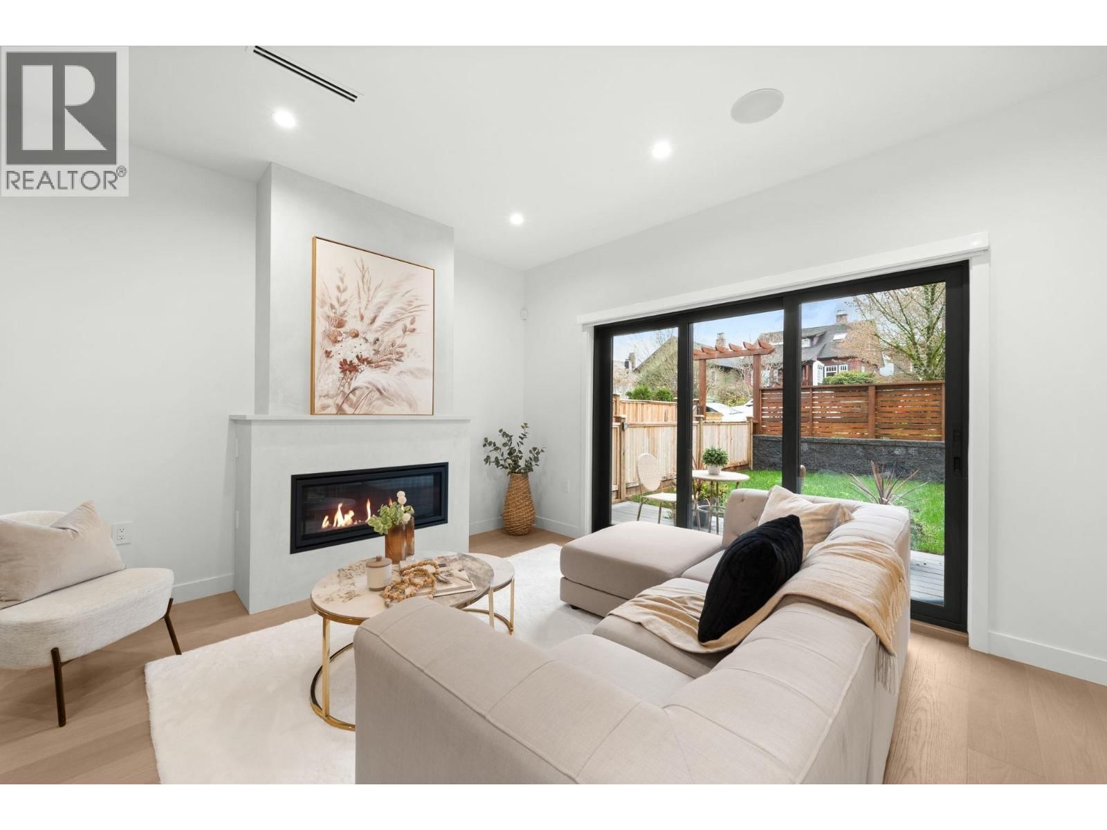 1 - 2247 PARKER STREET Image 8