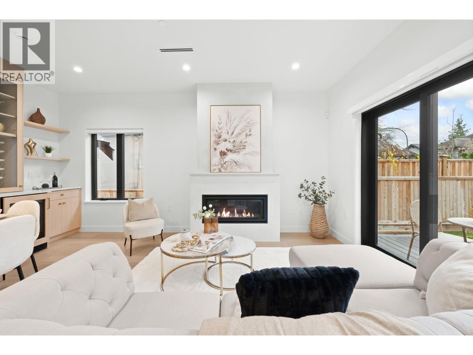 1 - 2247 PARKER STREET Image 9