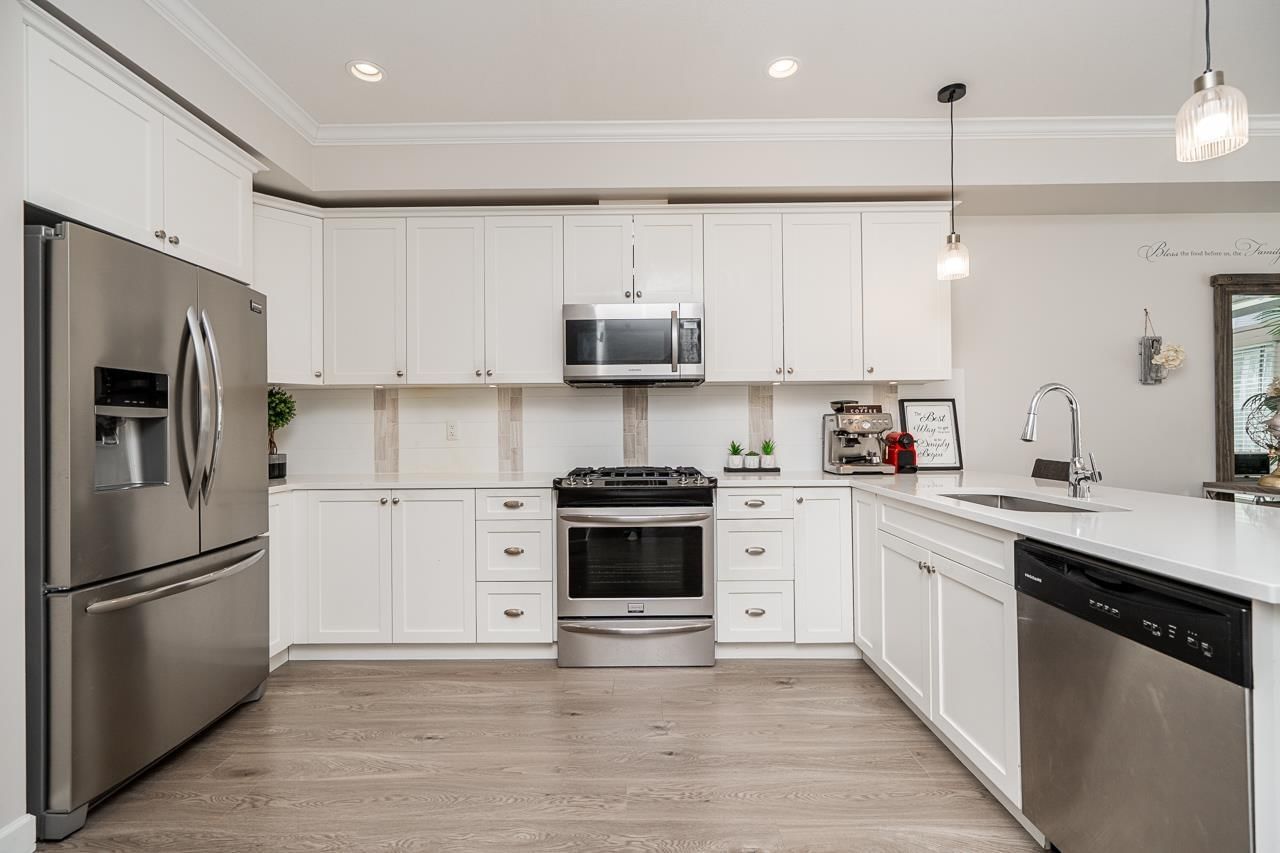 28 - 7157 210 STREET Image 5