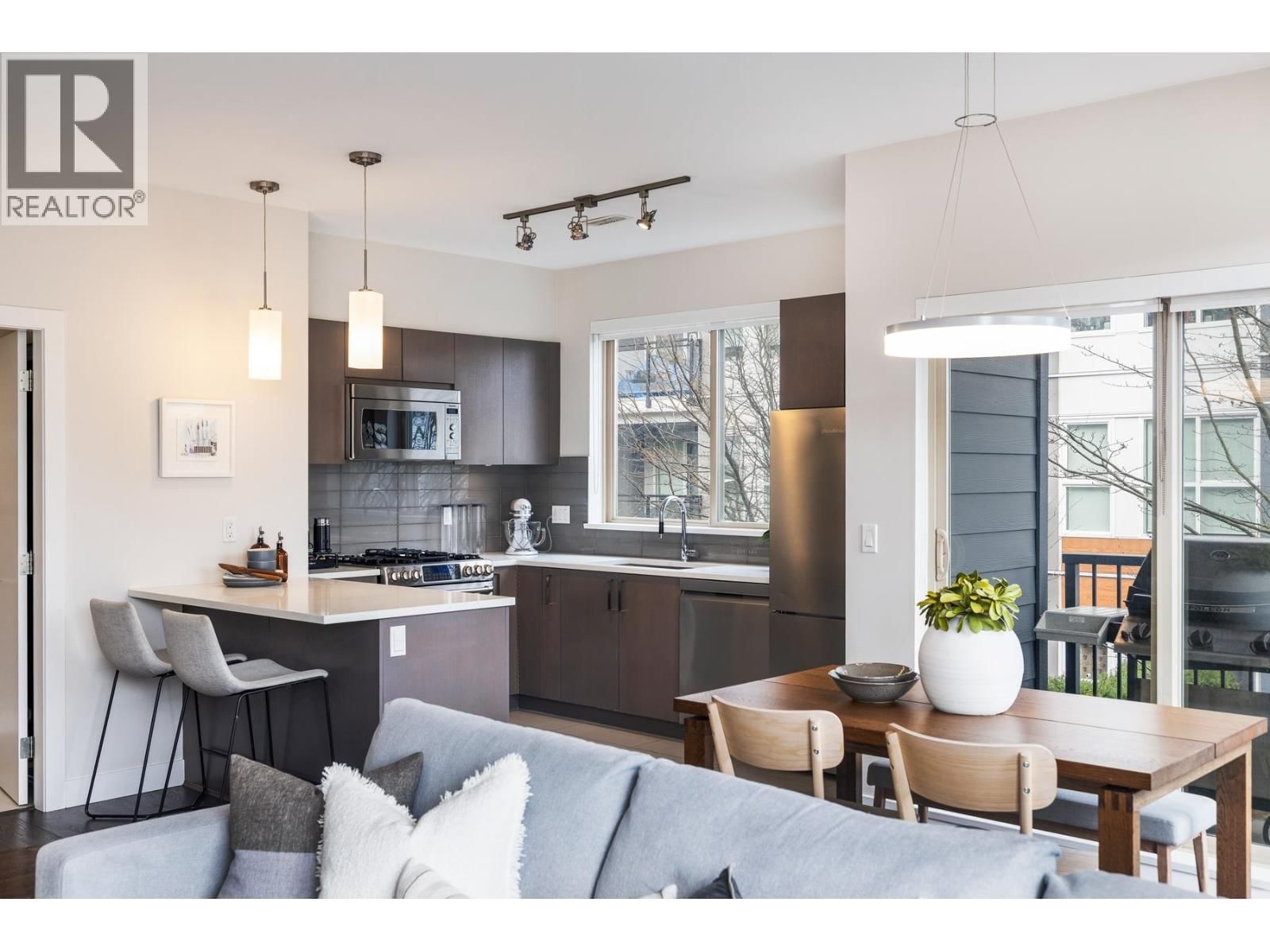 50 - 10133 RIVER DRIVE Image 11