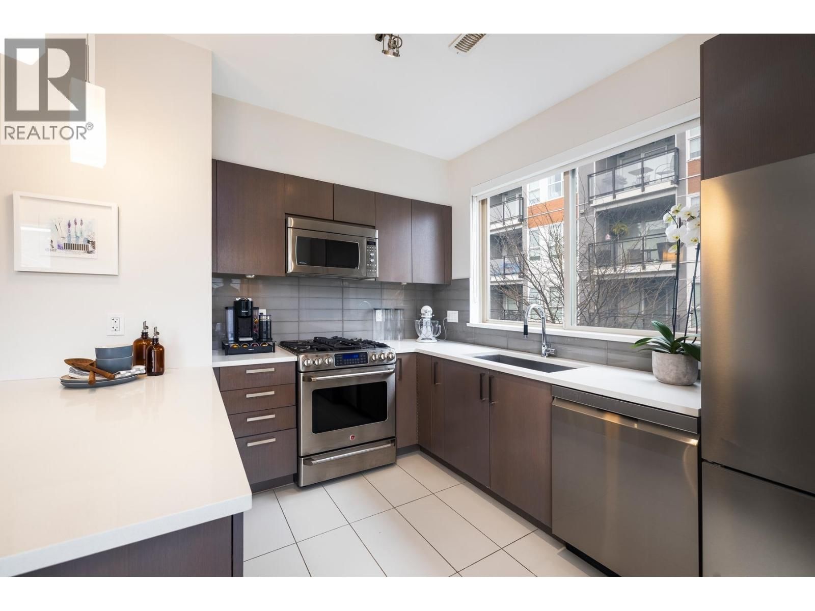 50 - 10133 RIVER DRIVE Image 13