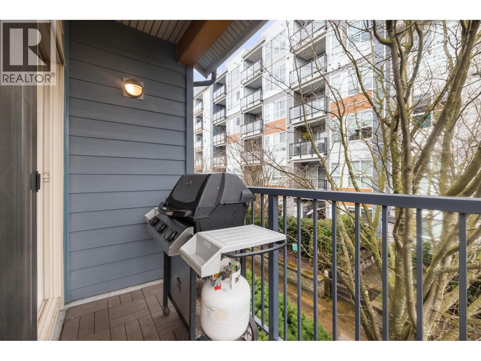 50 - 10133 RIVER DRIVE Image 9