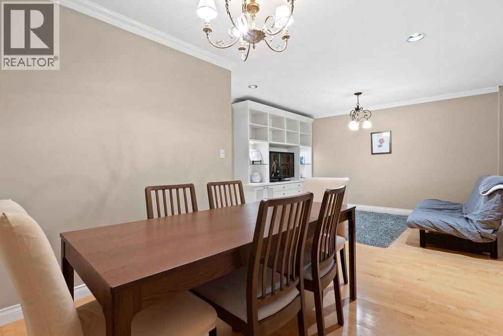 2517 MARINE DRIVE Image 14