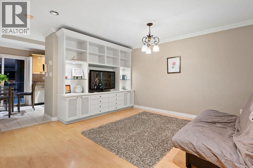 2517 MARINE DRIVE Image 16