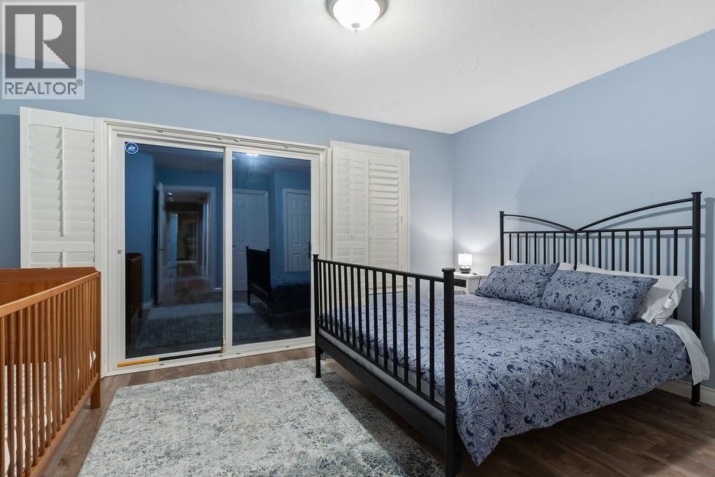 2517 MARINE DRIVE Image 19