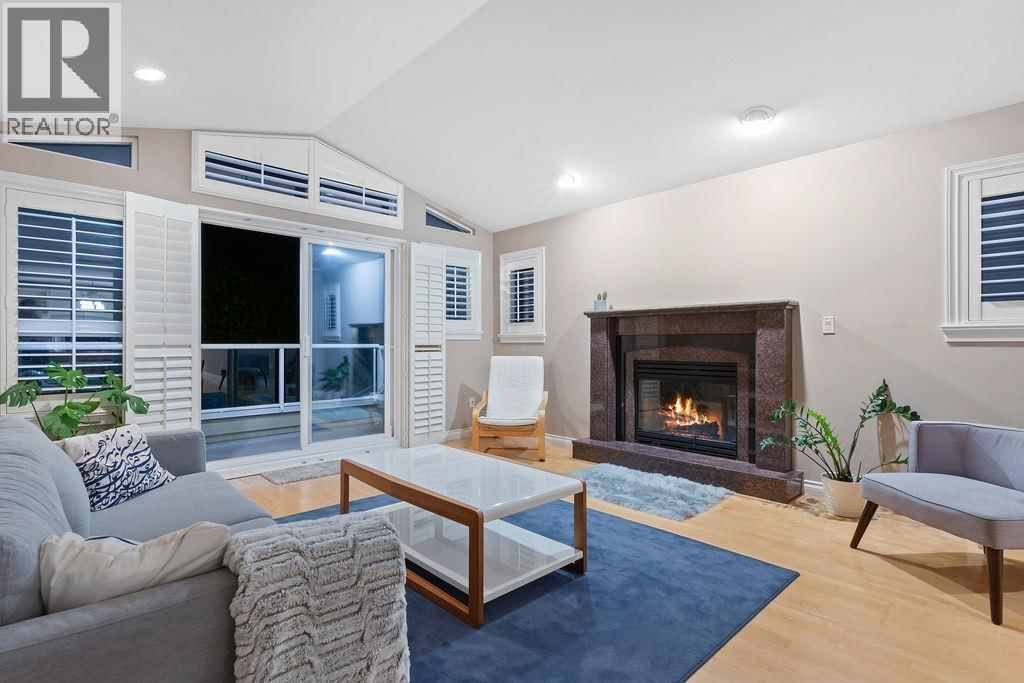 2517 MARINE DRIVE Image 2