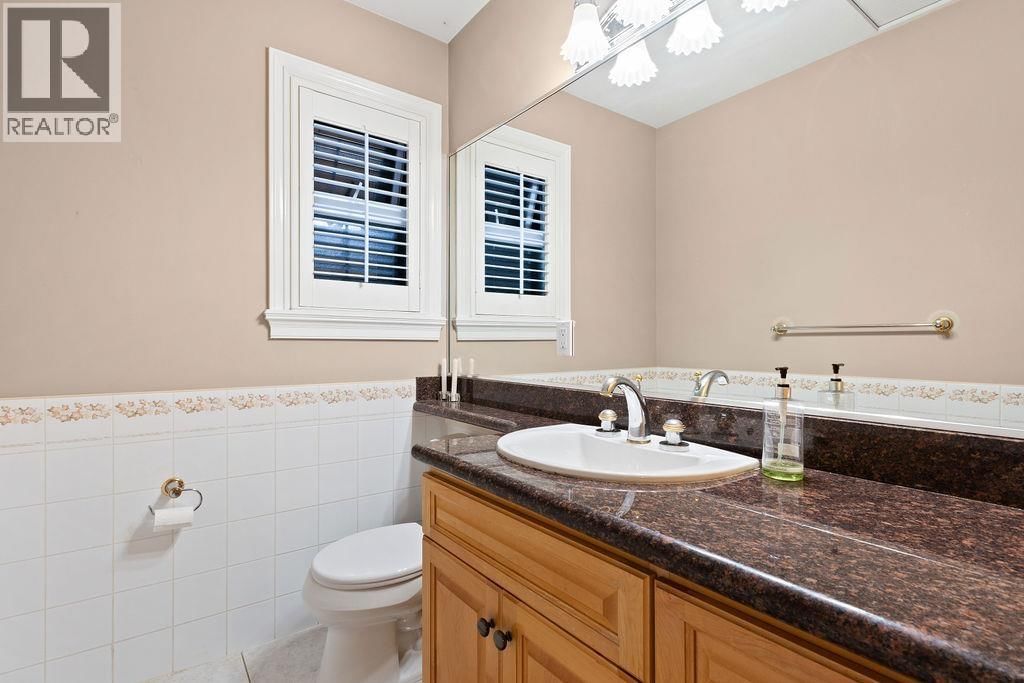 2517 MARINE DRIVE Image 23