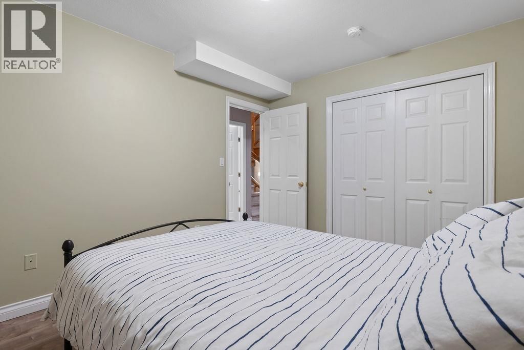 2517 MARINE DRIVE Image 30