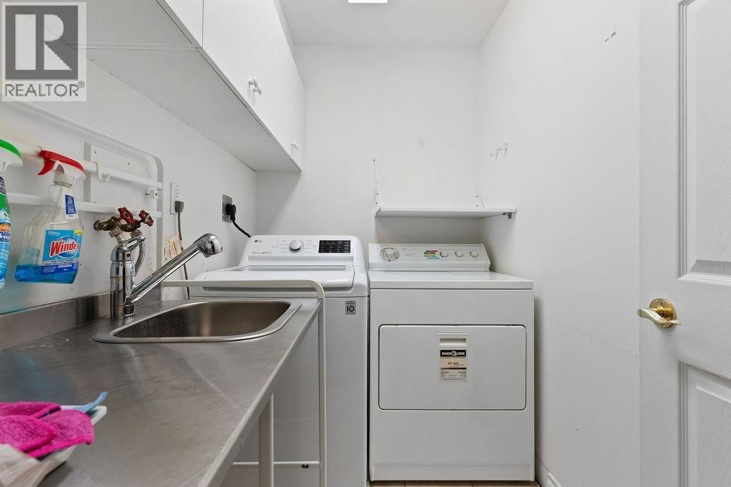 2517 MARINE DRIVE Image 32