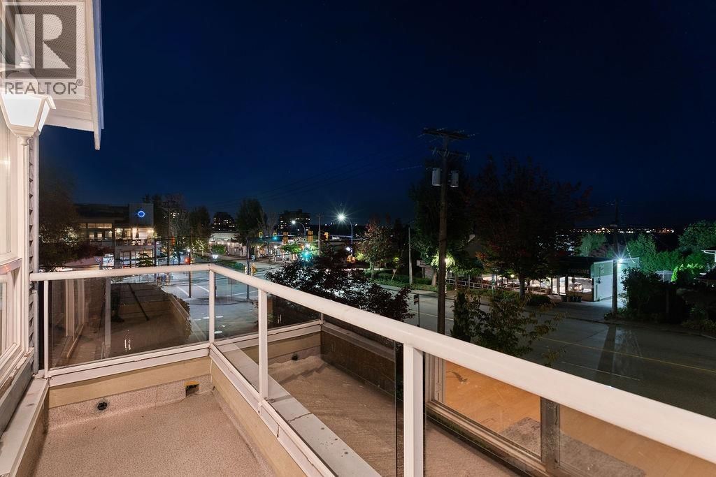 2517 MARINE DRIVE Image 33