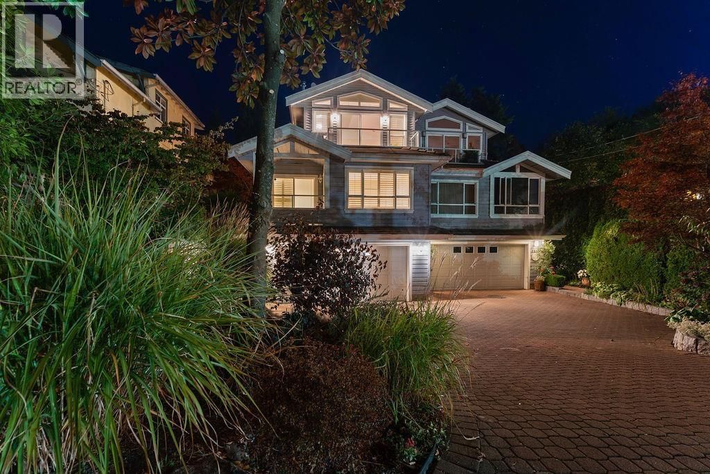 2517 MARINE DRIVE Image 35