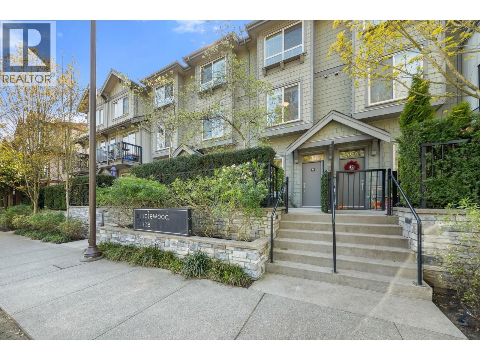 9 - 433 SEYMOUR RIVER PLACE Image 1