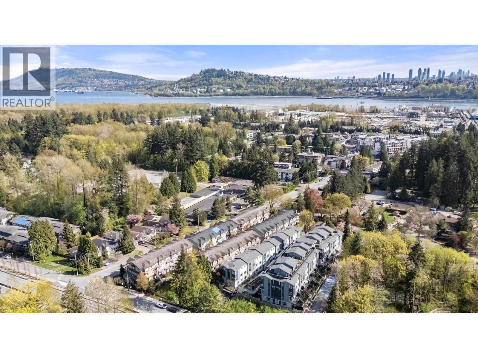 9 - 433 SEYMOUR RIVER PLACE Image 34