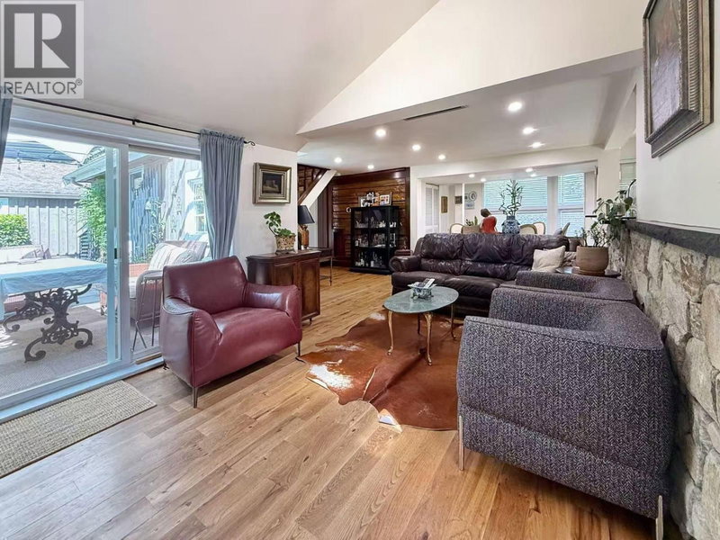 12239 SKILLEN Street, Maple Ridge, V2X4X4 | Image 3