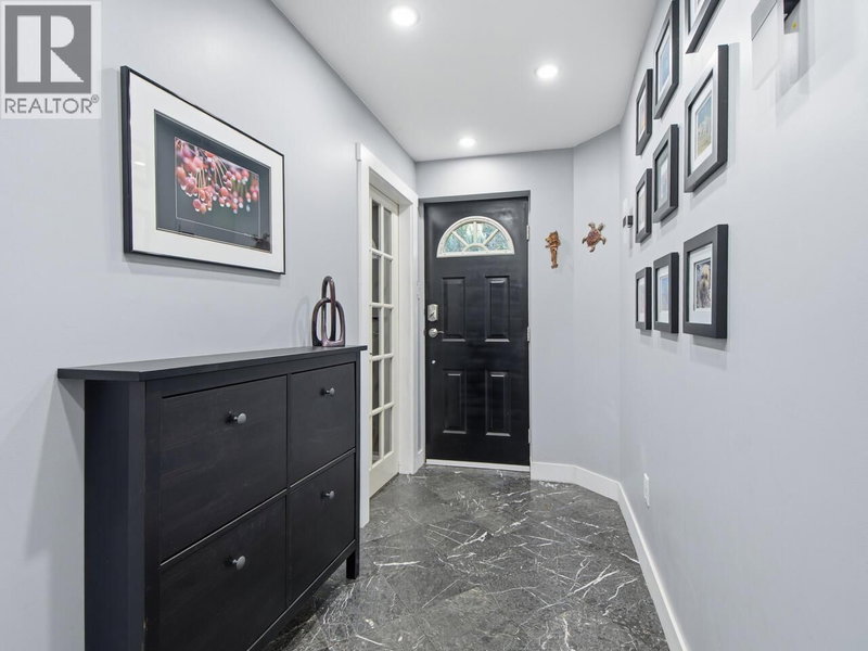 532 23 Street, North Vancouver, V7M2B9 | Image 2